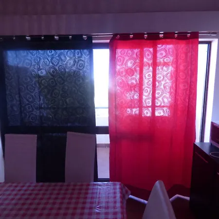Apartman Ferias T1 Grande Com Piscina
